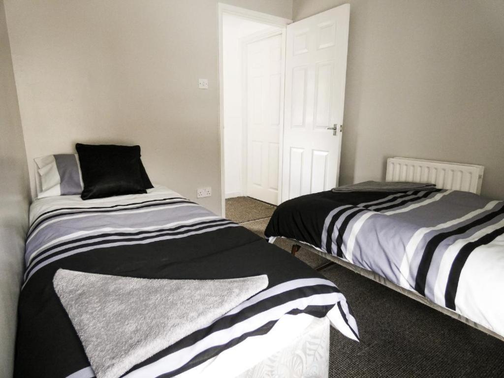 Wyndham House Hotel Troed-y-rhiw ภายนอก รูปภาพ